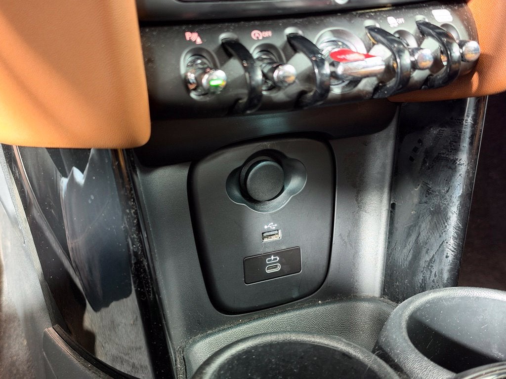 2024 MINI HARDTOP 4 DOOR Base