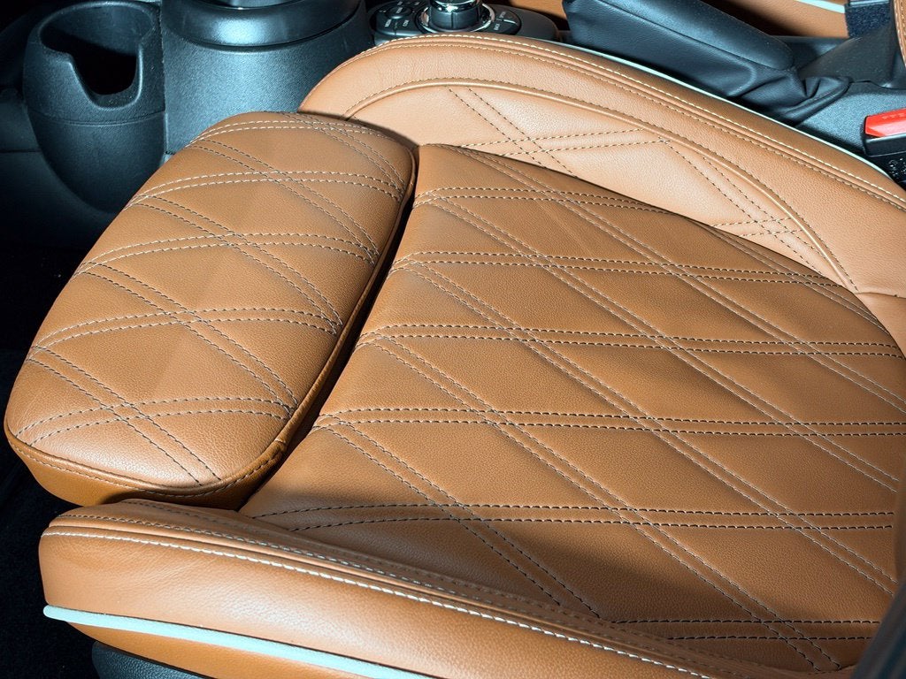 2024 MINI HARDTOP 4 DOOR Base