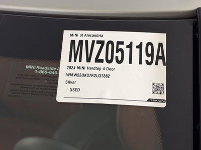 2024 MINI HARDTOP 4 DOOR Base