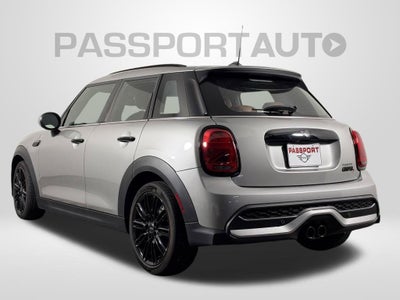 2024 MINI HARDTOP 4 DOOR Base