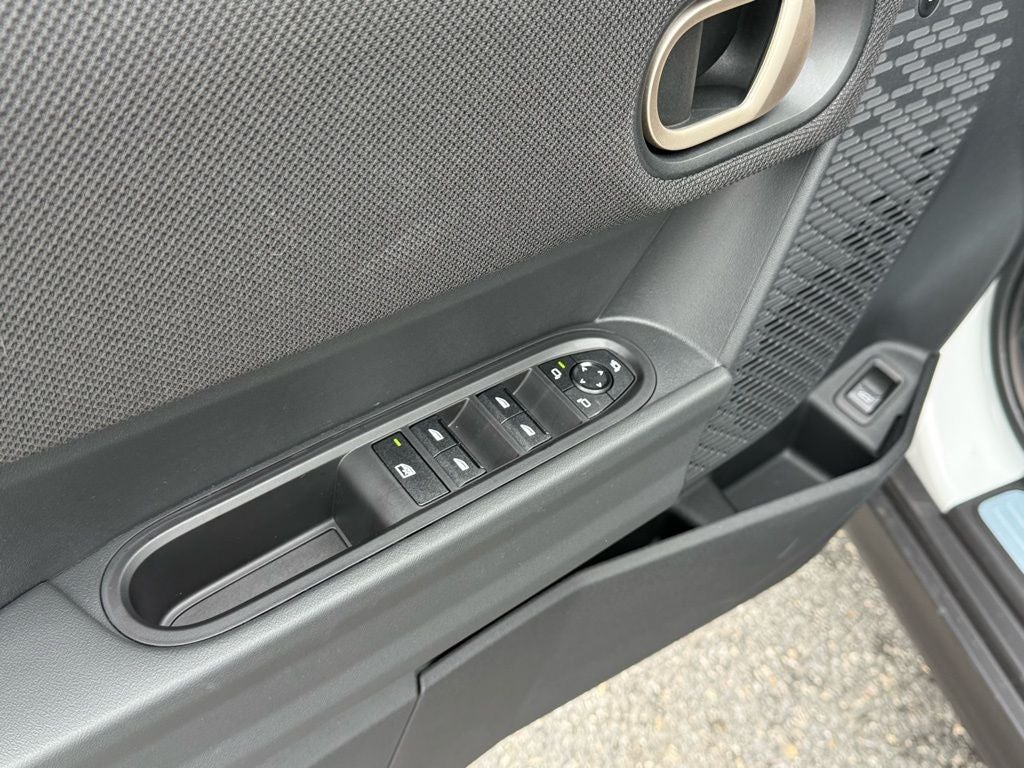 2026 MINI 4 DOOR ICONIC