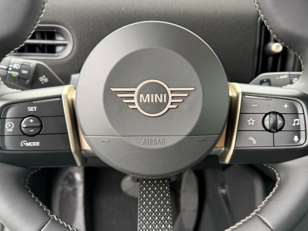 2026 MINI 4 DOOR ICONIC