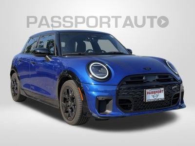 2025 MINI HARDTOP 4 DOOR Base