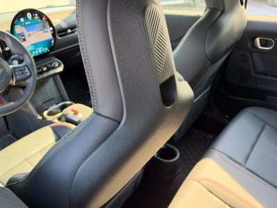 2025 MINI HARDTOP 4 DOOR Base