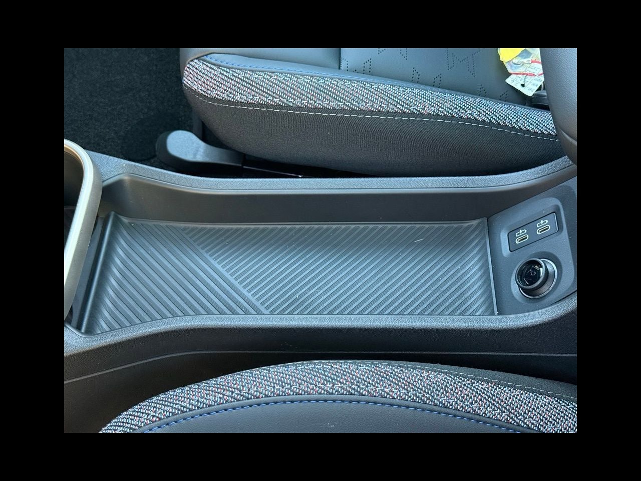 2026 MINI 4 DOOR ICONIC