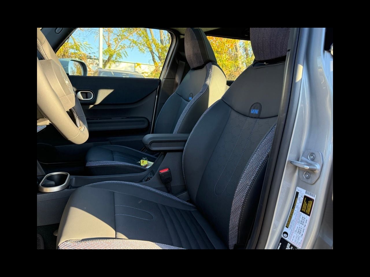 2026 MINI 4 DOOR ICONIC