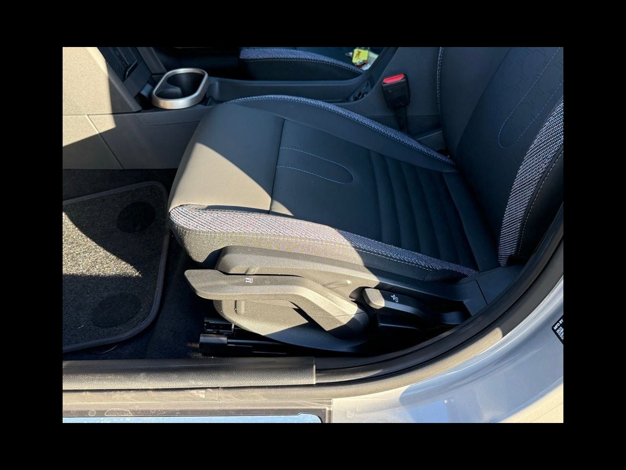 2026 MINI 4 DOOR ICONIC