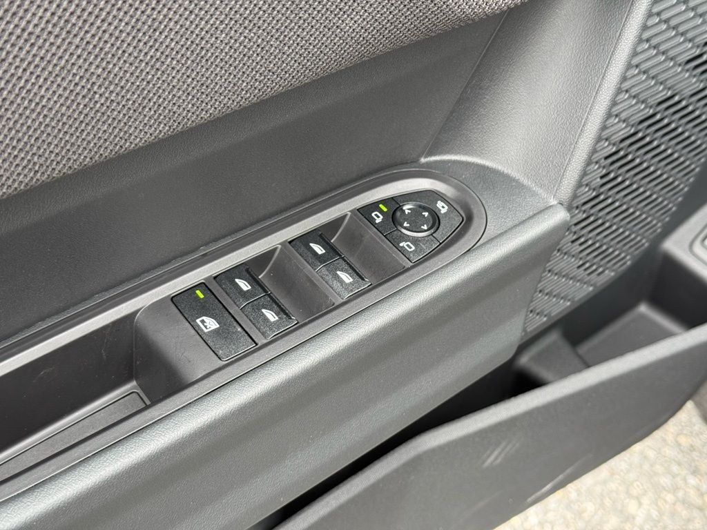 2026 MINI 4 DOOR ICONIC