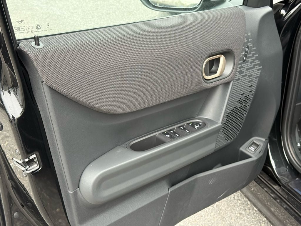 2026 MINI 4 DOOR ICONIC