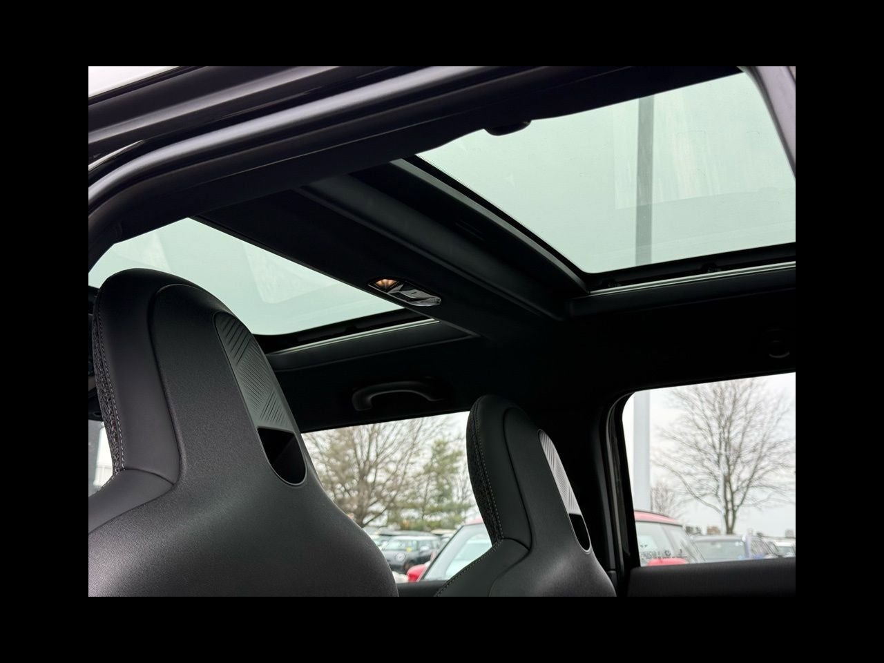 2026 MINI 4 DOOR ICONIC