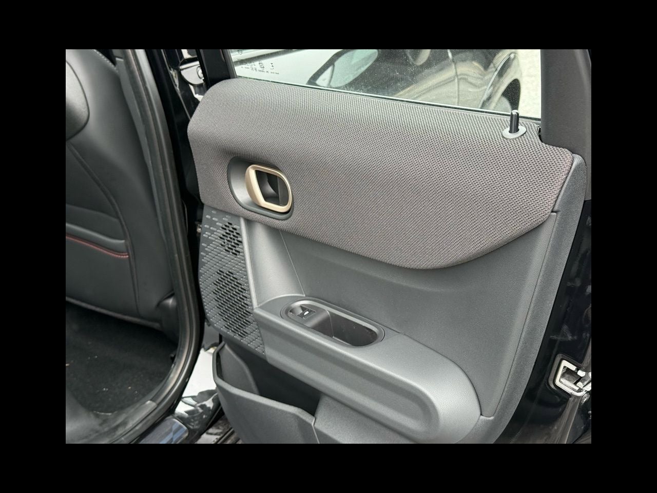 2026 MINI 4 DOOR ICONIC