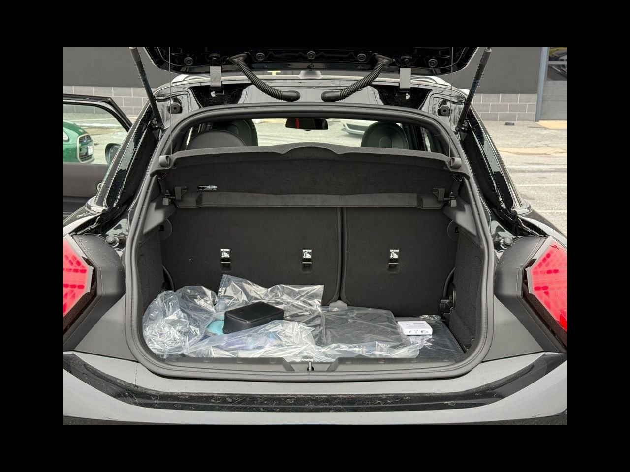 2026 MINI 4 DOOR ICONIC