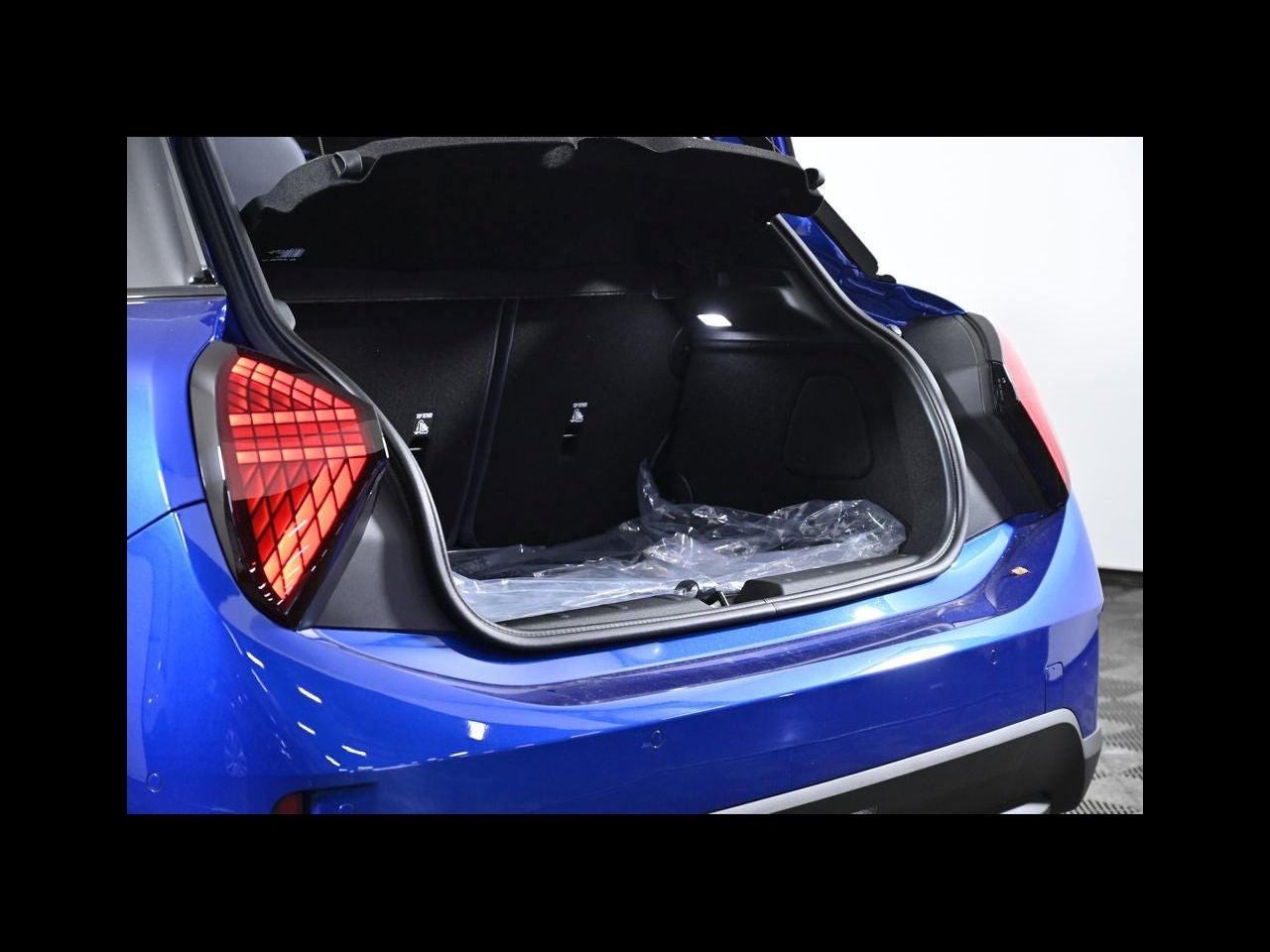 2026 MINI 4 DOOR ICONIC