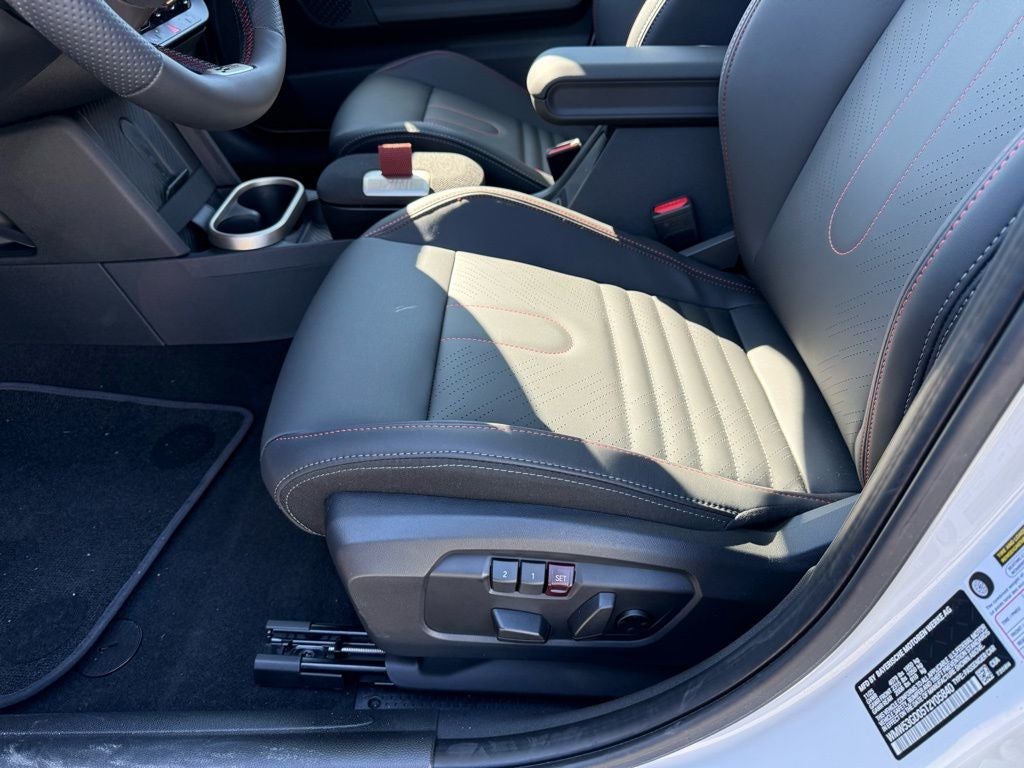 2026 MINI 4 DOOR ICONIC