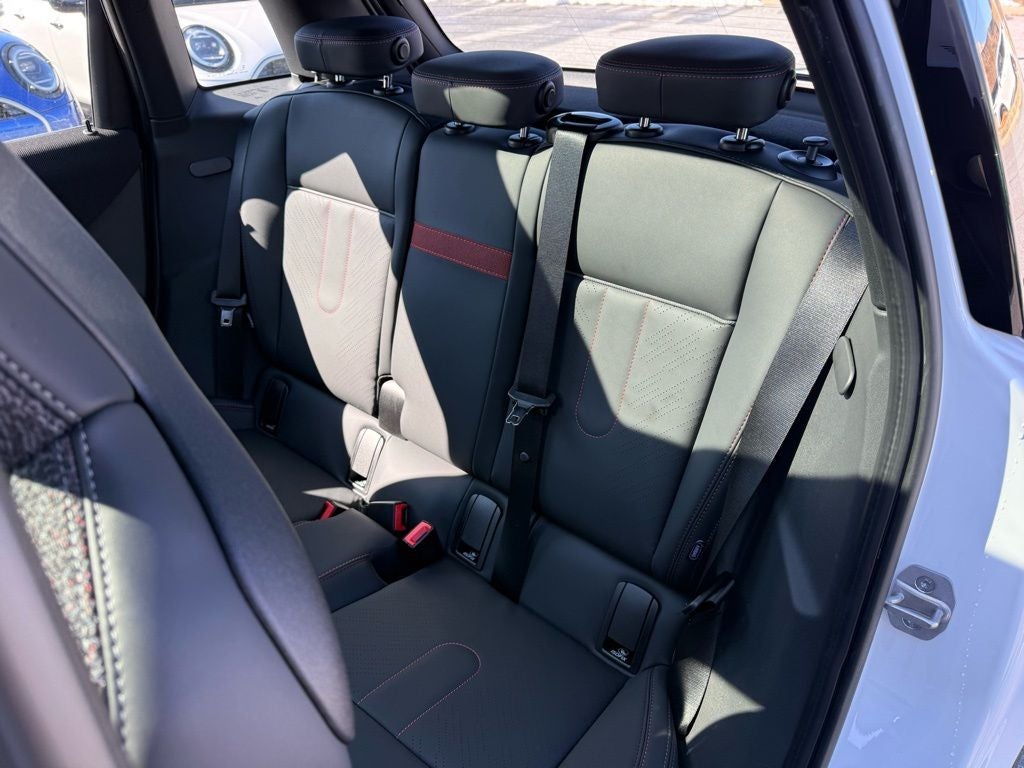 2026 MINI 4 DOOR ICONIC