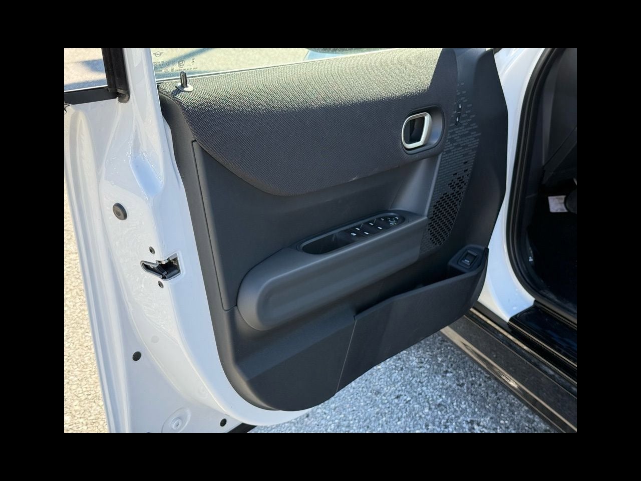 2026 MINI 4 DOOR ICONIC