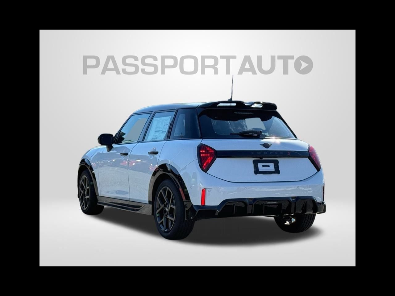 2026 MINI 4 DOOR ICONIC