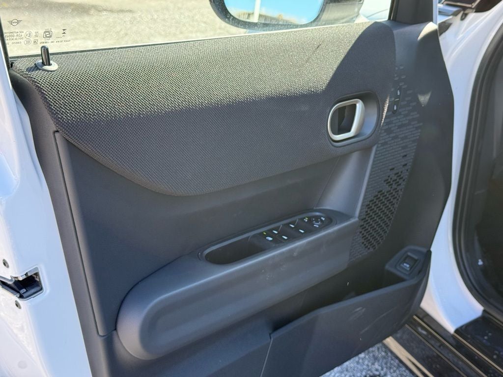 2026 MINI 4 DOOR ICONIC