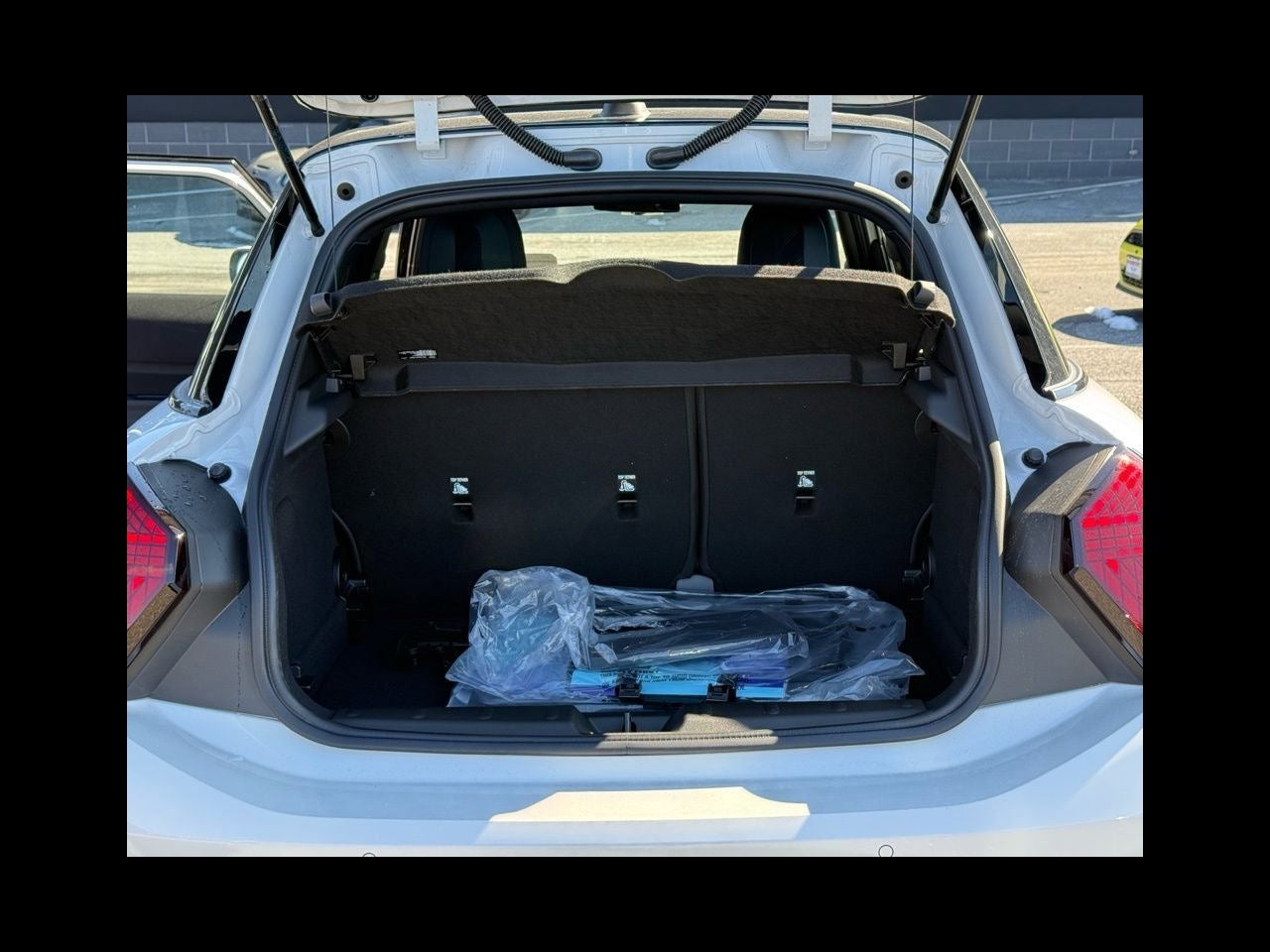 2026 MINI 4 DOOR ICONIC