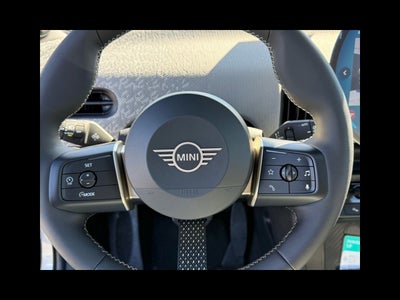 2026 MINI 4 DOOR ICONIC