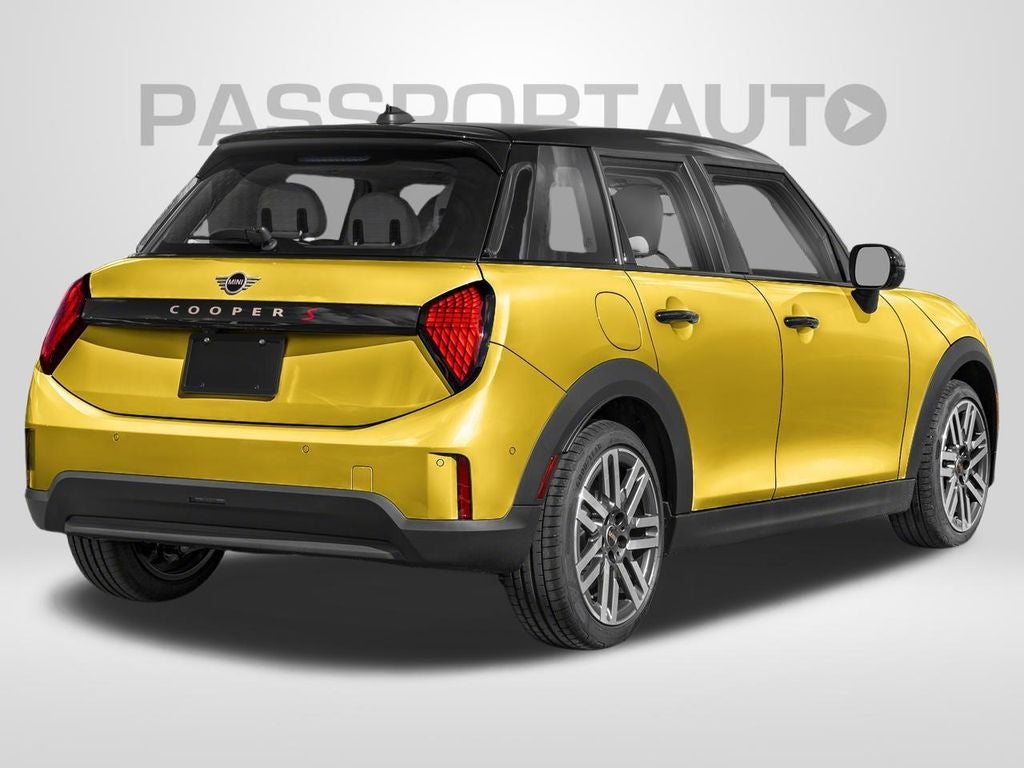 2026 MINI 4 Door Cooper S Iconic