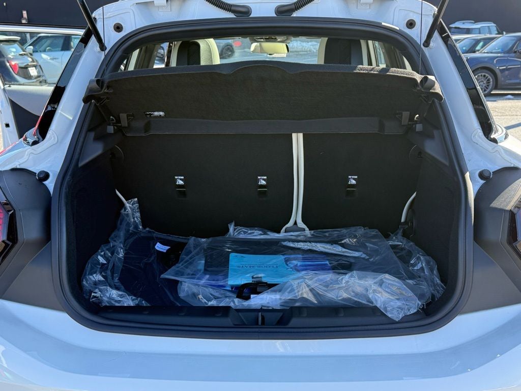 2026 MINI 4 DOOR ICONIC