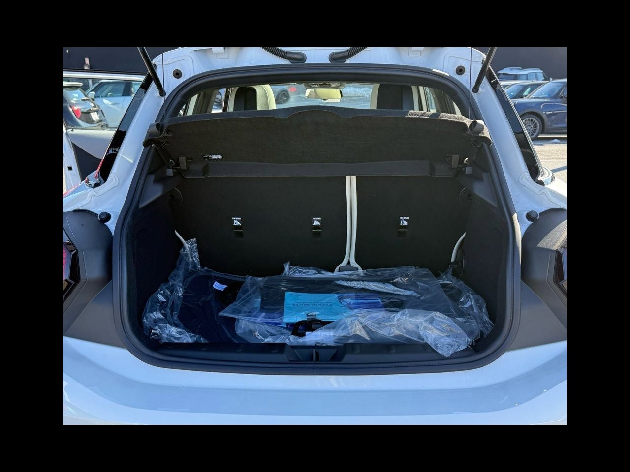 2026 MINI 4 DOOR ICONIC