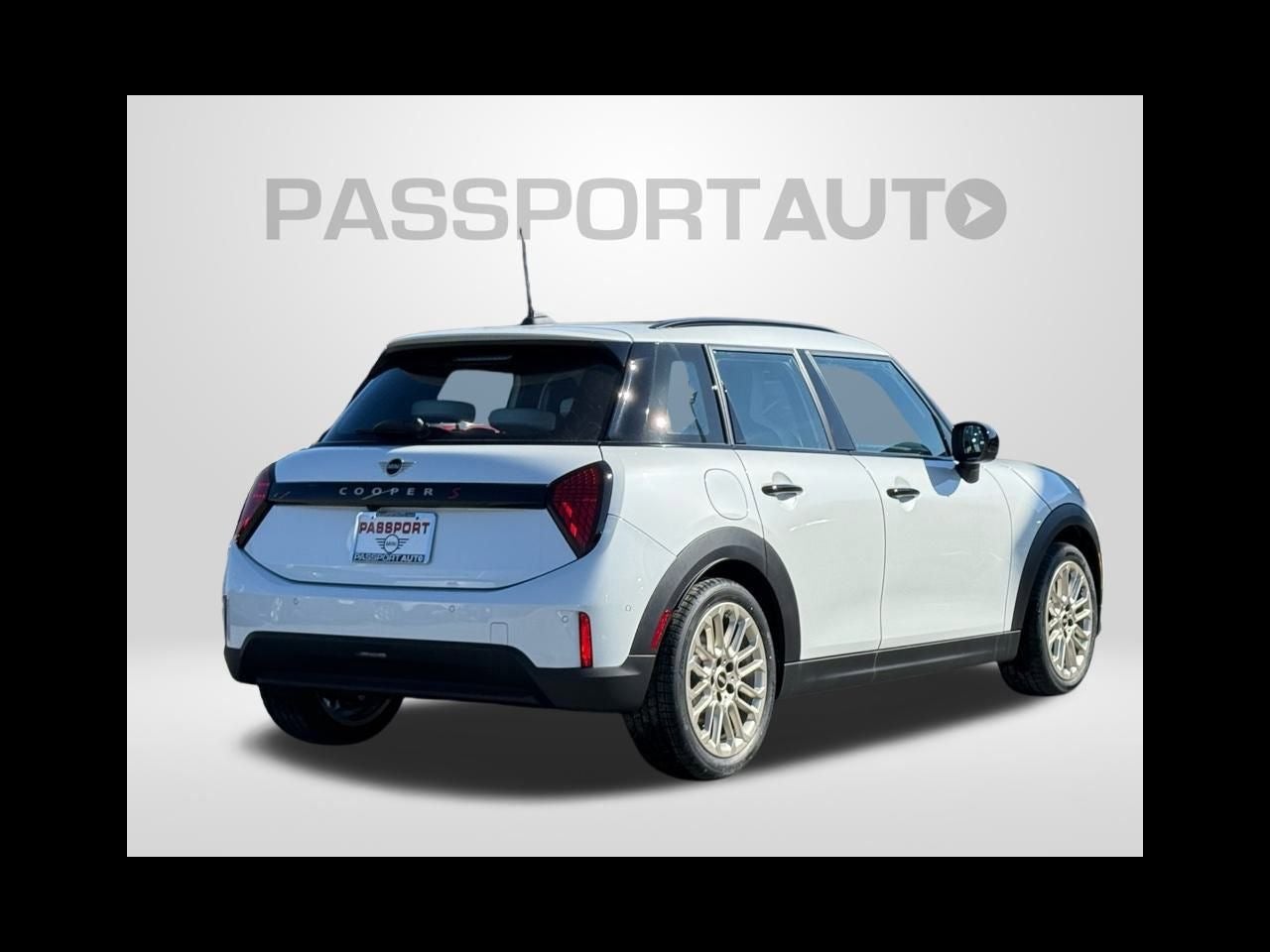 2026 MINI 4 DOOR ICONIC