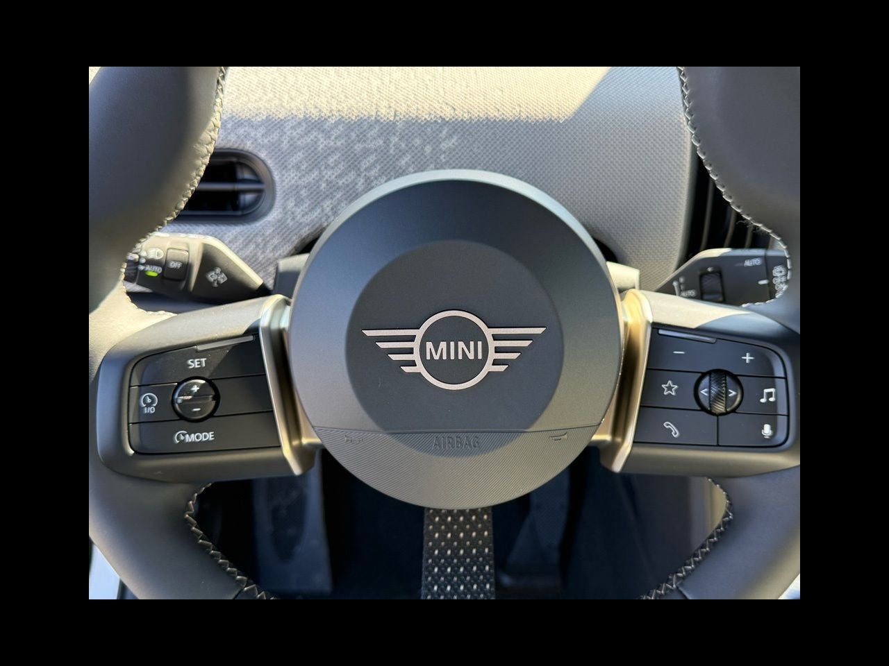 2026 MINI 4 DOOR ICONIC