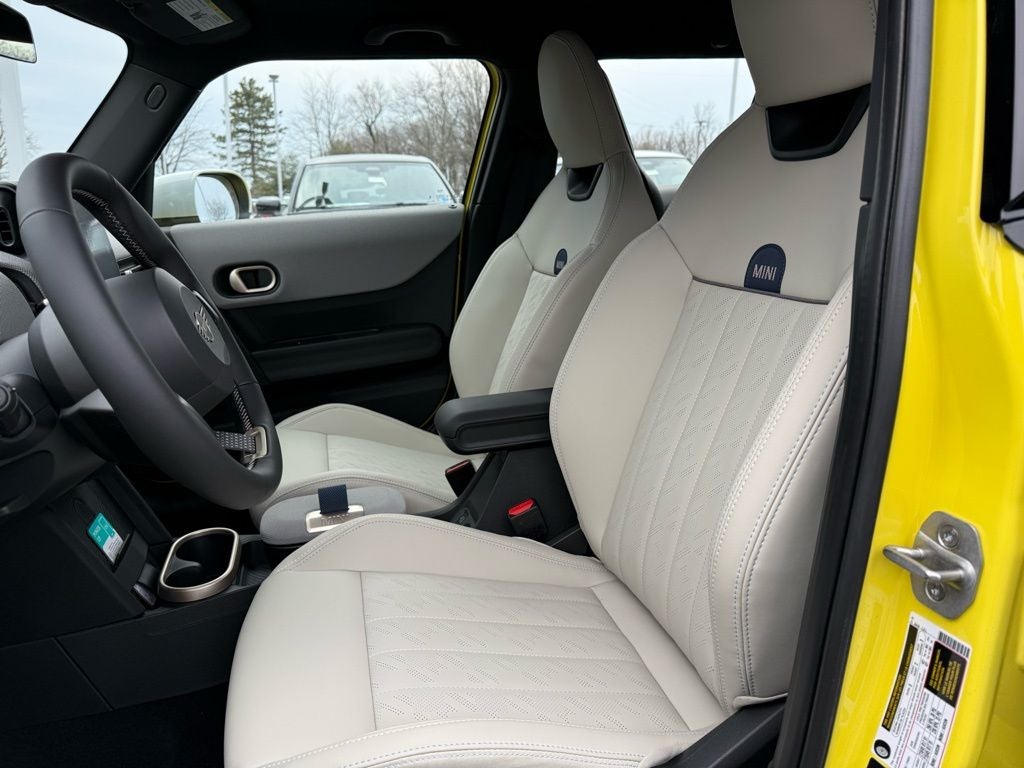 2026 MINI 4 DOOR ICONIC