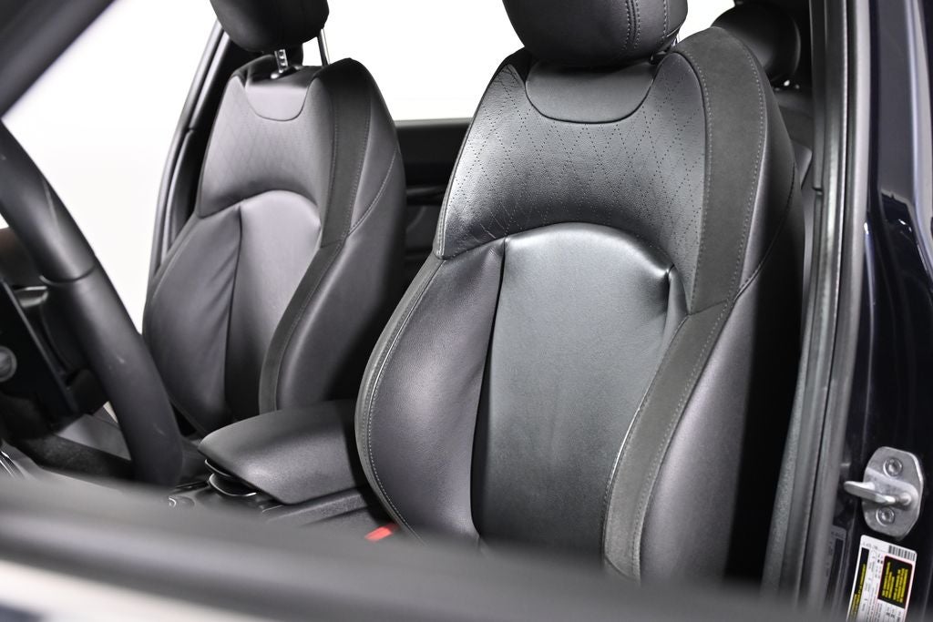 2024 MINI John Cooper Works Clubman Iconic