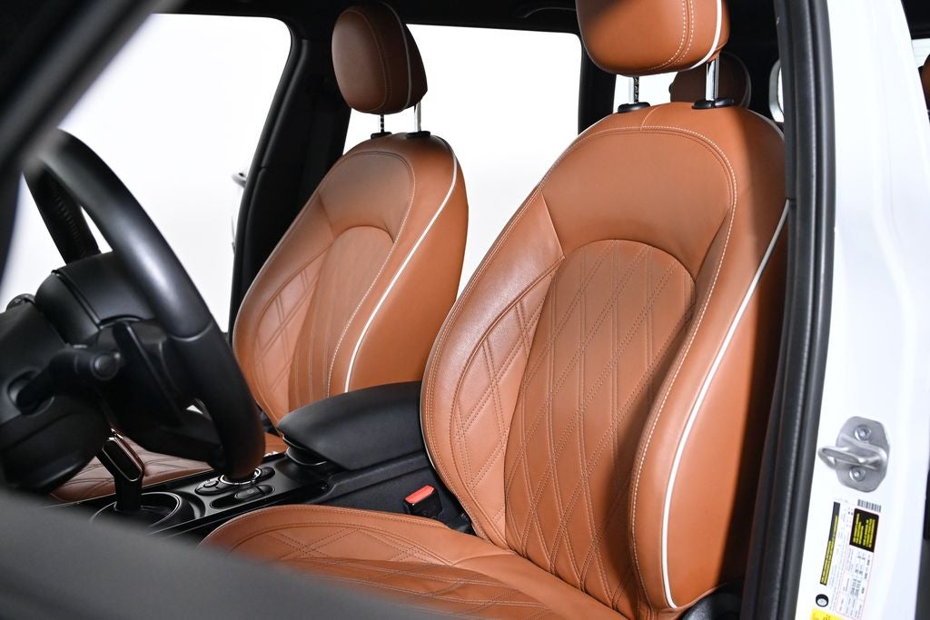 2024 MINI John Cooper Works Base