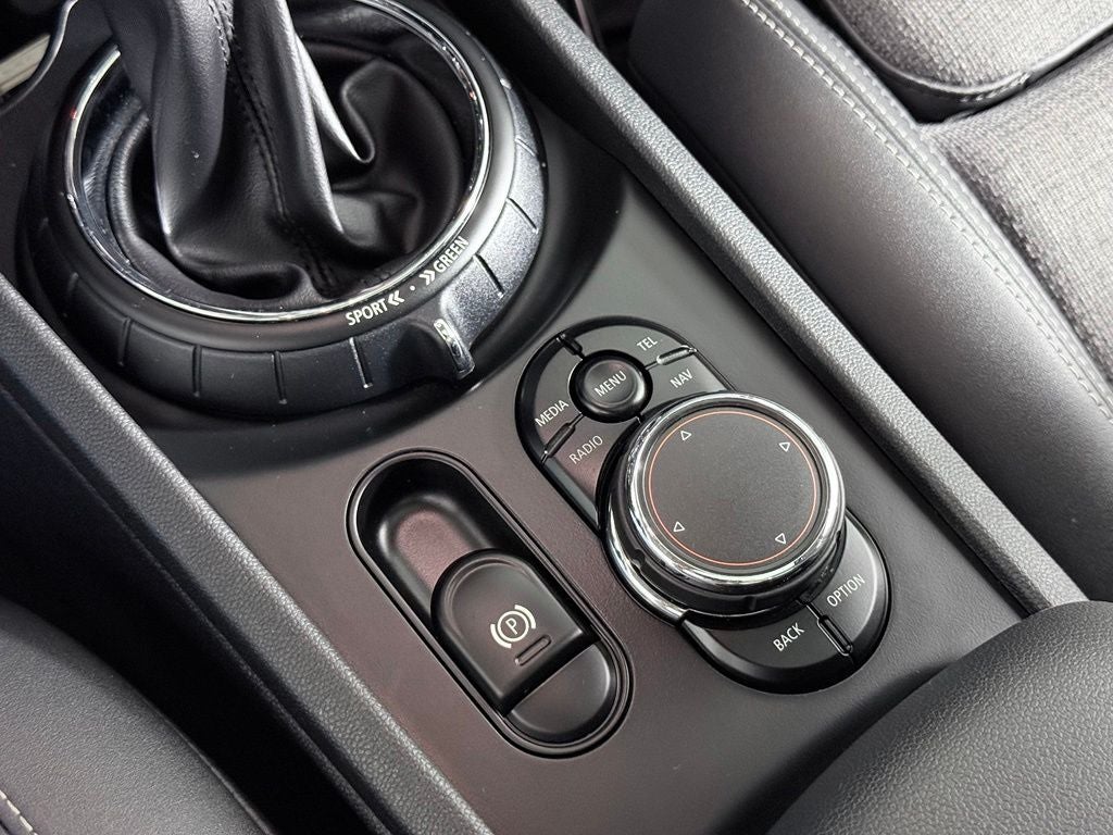 2016 MINI Cooper Clubman