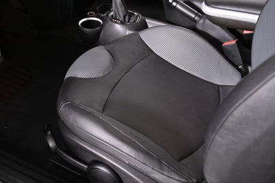 2009 MINI 2 Door Base