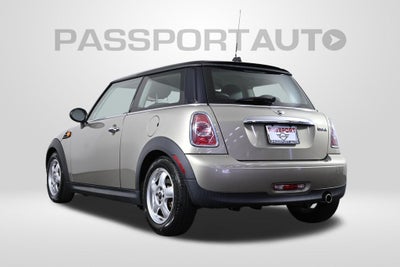 2011 MINI HARDTOP 2 DOOR 2dr Cpe