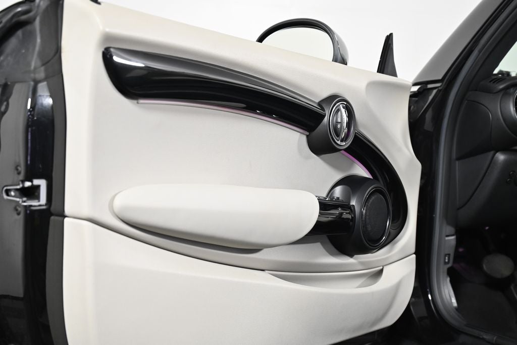 2018 MINI Cooper Cooper