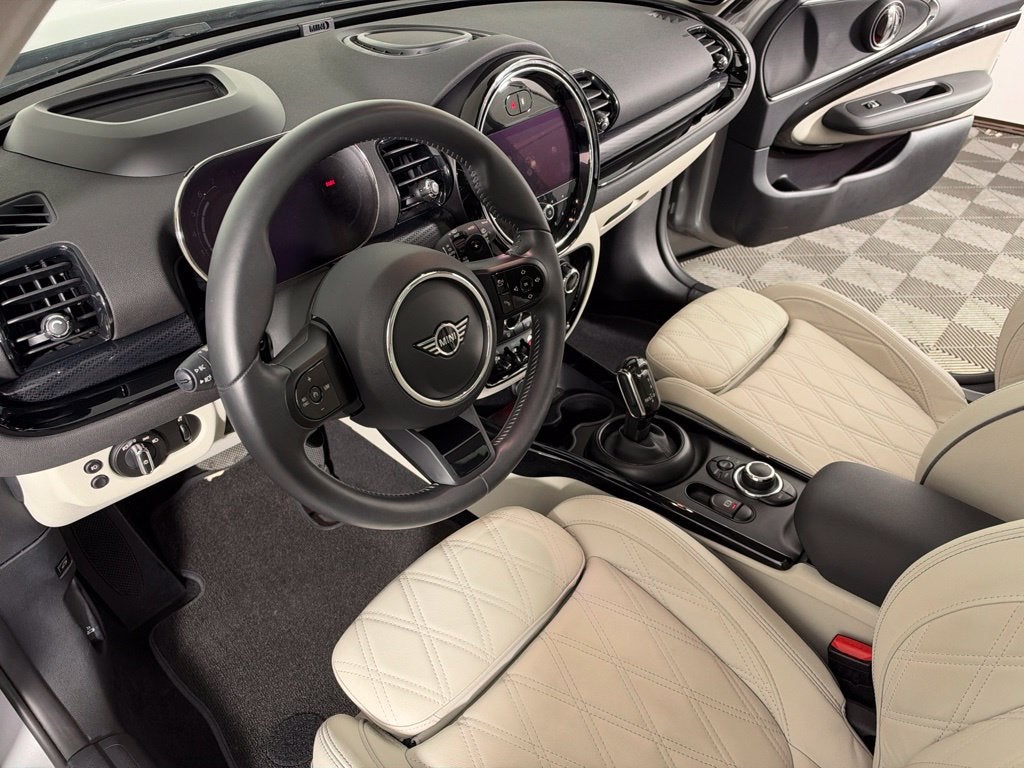 2024 MINI CLUBMAN Base
