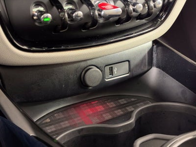 2024 MINI CLUBMAN Base