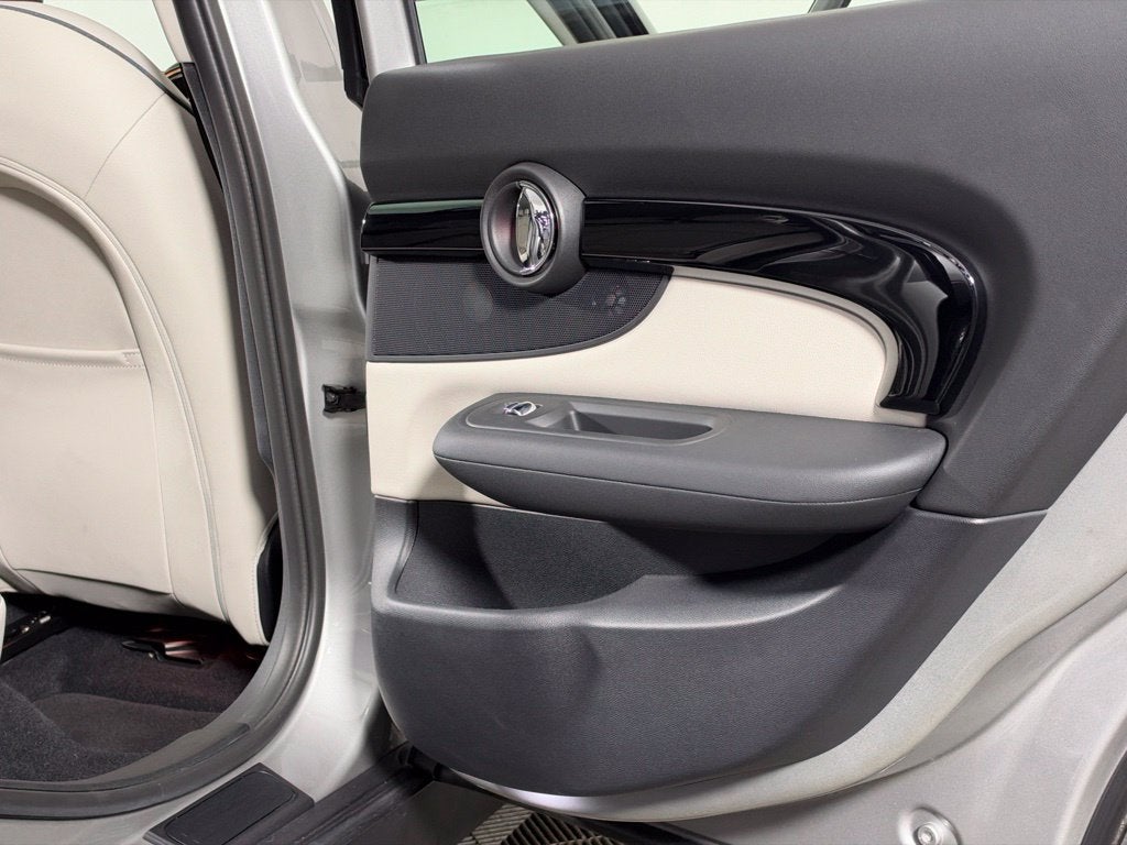 2024 MINI CLUBMAN Base