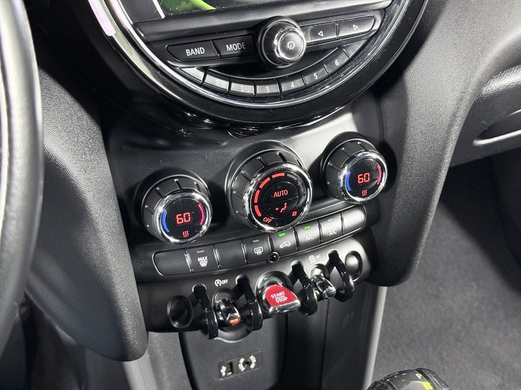 2017 MINI Cooper Base