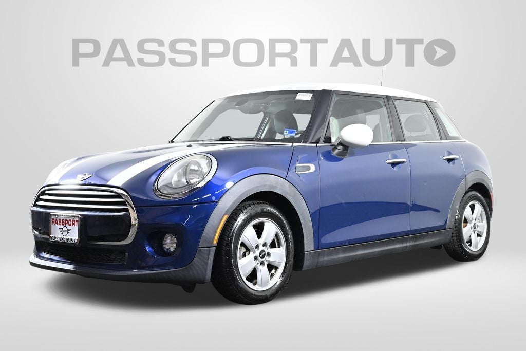 2015 MINI Cooper - 4 Door's photo