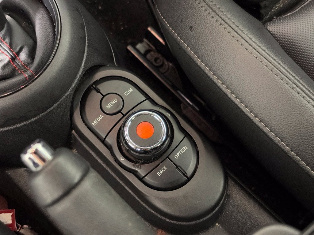 2020 MINI HARDTOP 4 DOOR Base