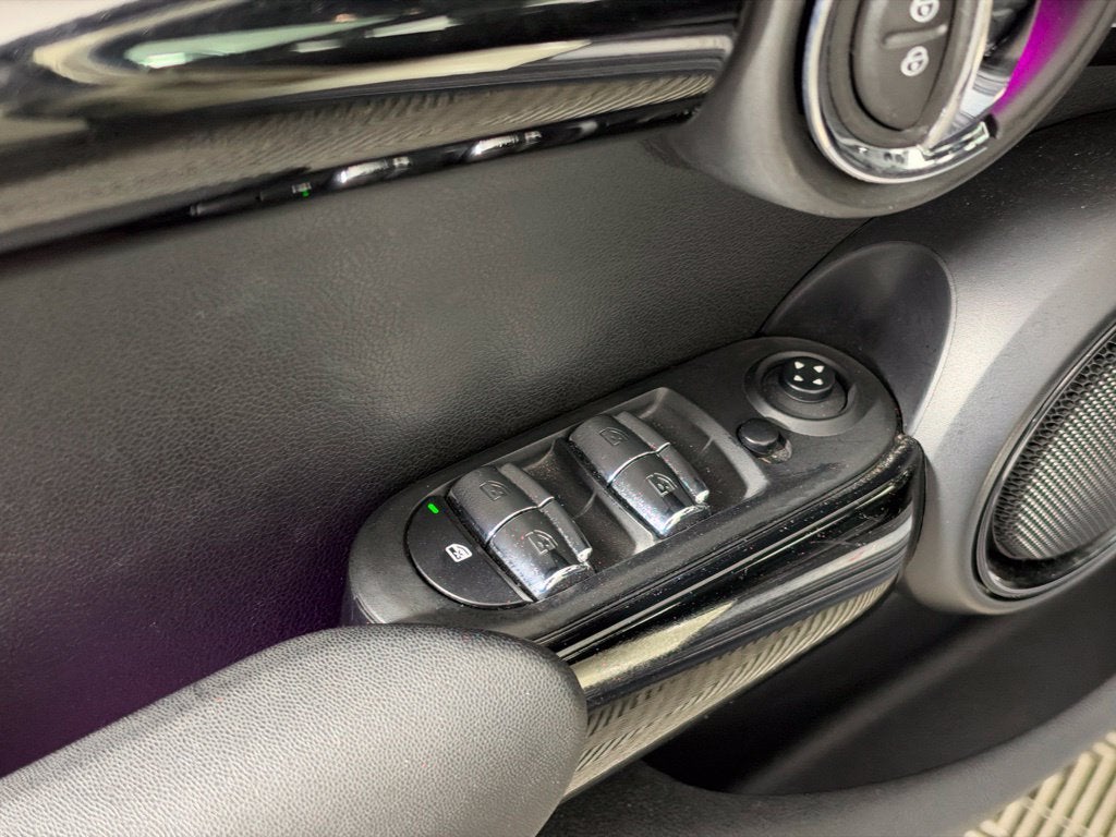 2020 MINI HARDTOP 4 DOOR Base