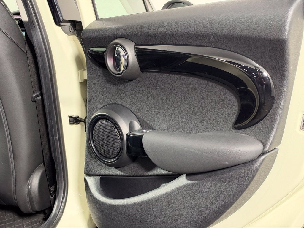 2020 MINI HARDTOP 4 DOOR Base