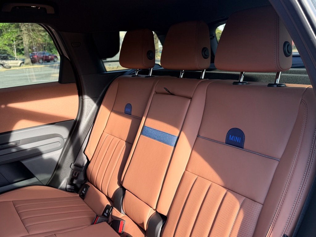 2027 MINI Cooper S Countryman Signature Plus ALL4