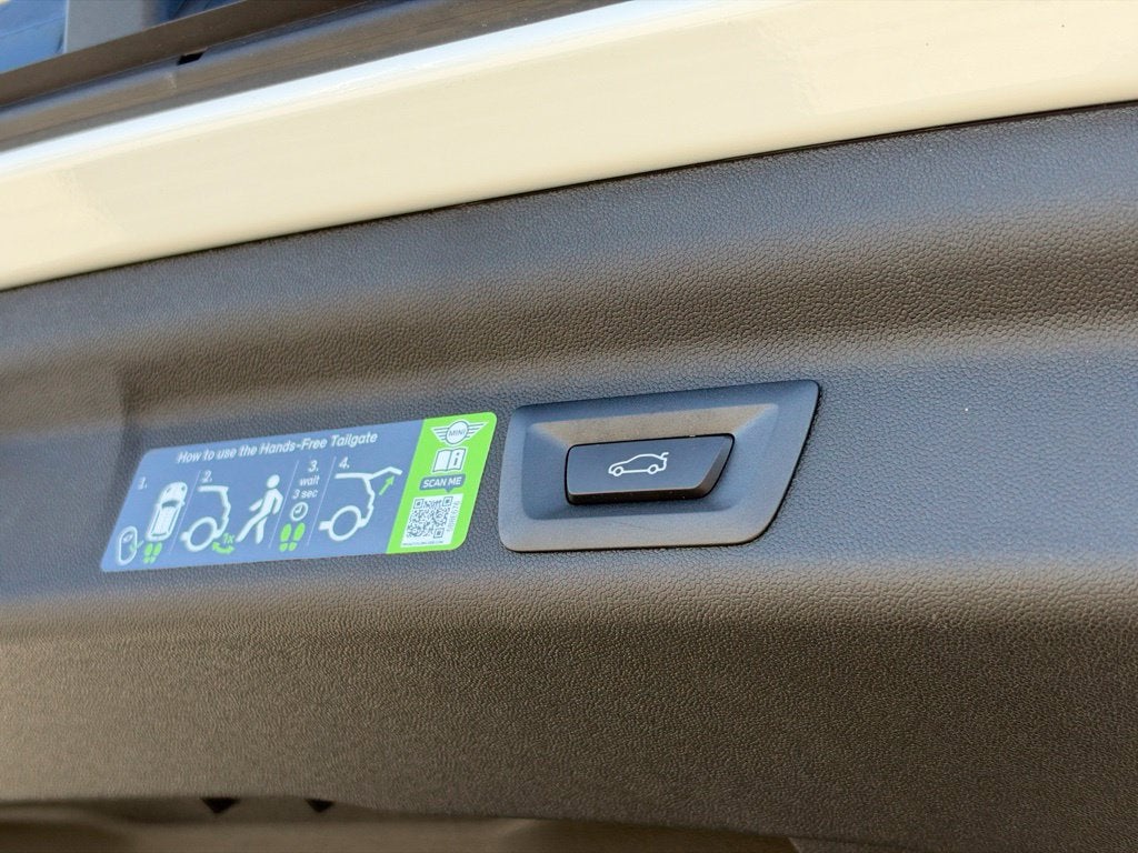2026 MINI COUNTRYMAN OXFORD EDITION