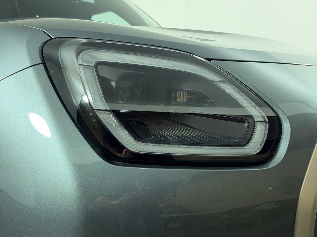 2026 MINI COUNTRYMAN Base