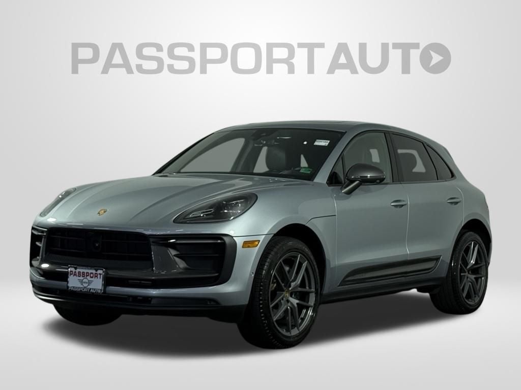2025 Porsche Macan T's photo