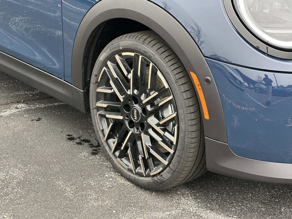 2026 MINI 2 DOOR ICONIC