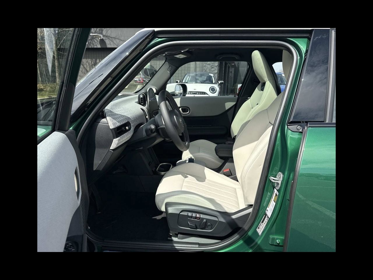 2026 MINI 4 DOOR SIGNATURE PLUS